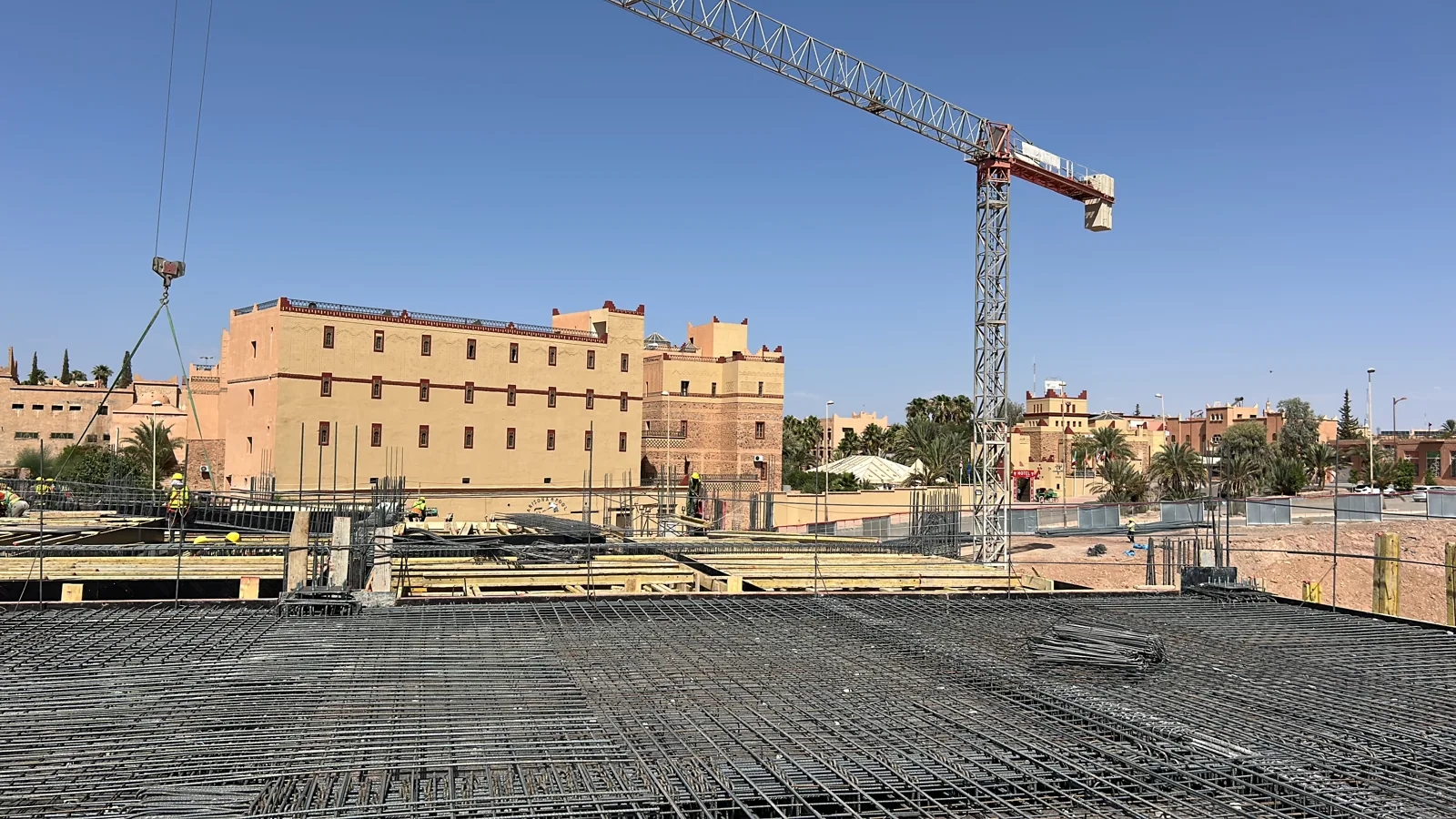 Centre commercial Marjane et station-service — Ouarzazate — chantier HTTC