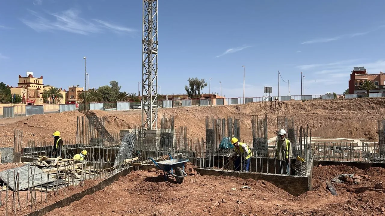Centre commercial Marjane et station-service — Ouarzazate — vue 3